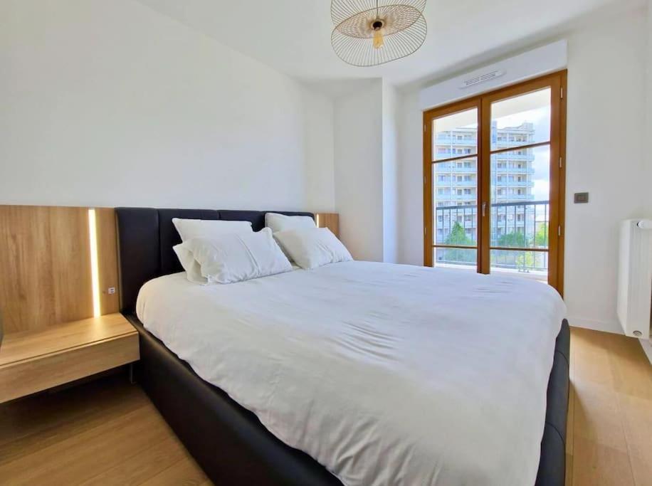 Sublime Appartement 4 Etoiles Neuf T3 Aputeaux 61M2 Proche La Defense, 10M2 De Terrasse Avec Magnifique Vue Dış mekan fotoğraf