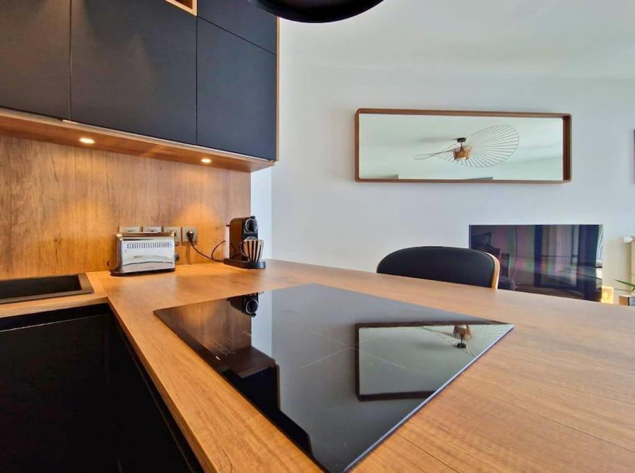 Sublime Appartement 4 Etoiles Neuf T3 Aputeaux 61M2 Proche La Defense, 10M2 De Terrasse Avec Magnifique Vue Dış mekan fotoğraf