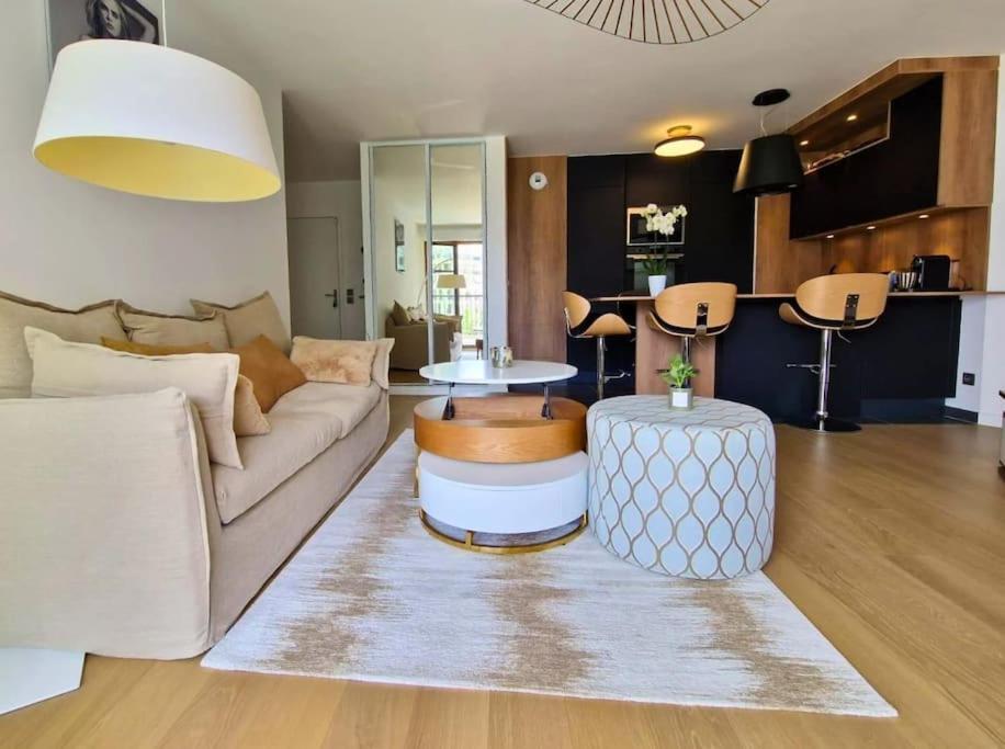 Sublime Appartement 4 Etoiles Neuf T3 Aputeaux 61M2 Proche La Defense, 10M2 De Terrasse Avec Magnifique Vue Dış mekan fotoğraf